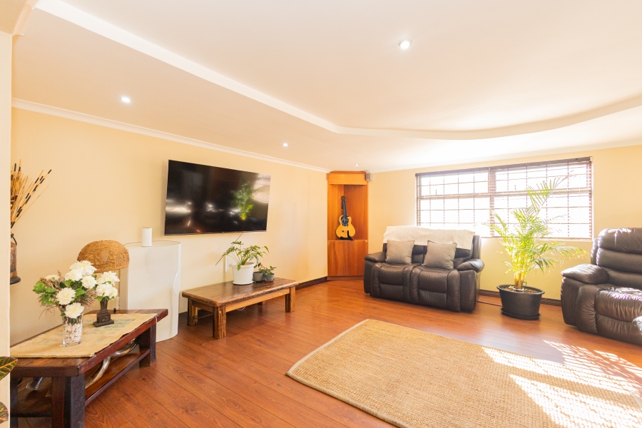 3 Bedroom Property for Sale in D